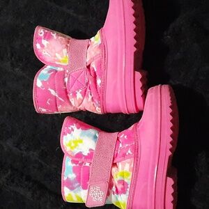 Childrens Place girls toddler size 9 winter boots